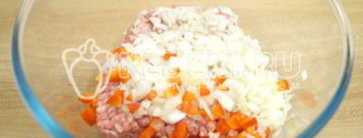 пасхальные мясные колечки с яйцом. Шаг 2