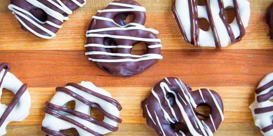 Претцель в шоколаде