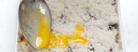 сливы, запеченные под хрустящей корочкой. Шаг 7