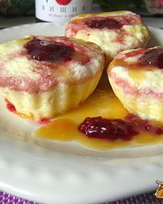 Паровое творожное суфле с вишневым конфитюром