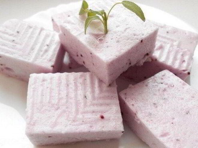 Рецепт простого торта-суфле со смородиной