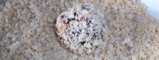 трюфеля вишнево-лимонные в шоколадной помадке. Шаг 10