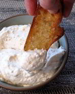 Творог с чесноком