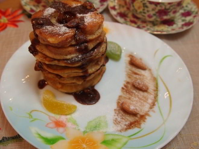 Рецепт яблочных колечек в шоколадном кляре