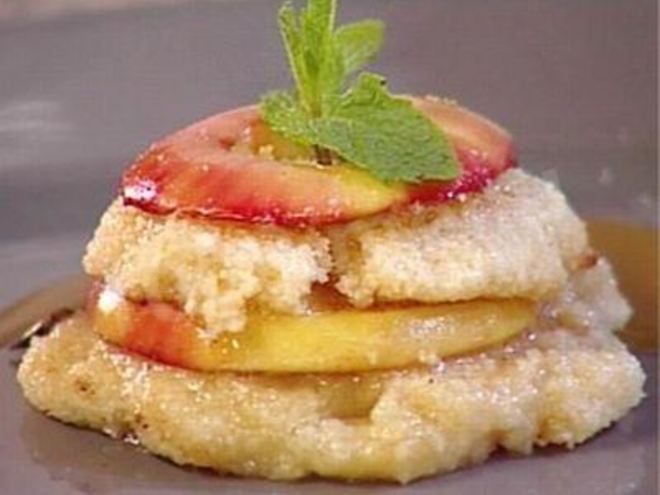 Рецепт запеченных яблок с карамельно-ванильным соусом с корицей