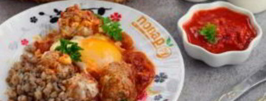 фрикадельки с томатным соусом и яйцом. Шаг 6