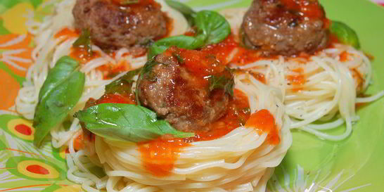 Фрикадельки в томатном соусе