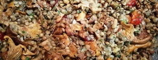 чечевица с лисичками и жареным адыгейским сыром. Шаг 11