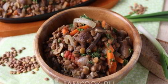 Чечевица с опятами