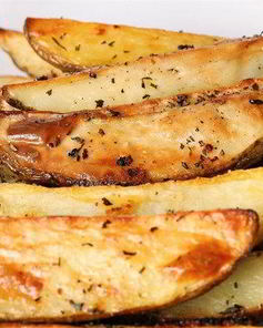 Картофель по-деревенски с розмарином