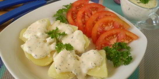 Картофель под сырным соусом