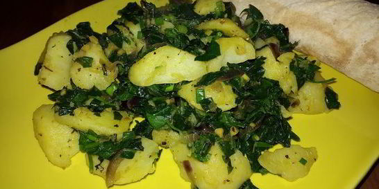 Картофель со шпинатом