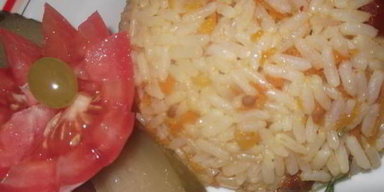 Острый рис с вялеными помидорами