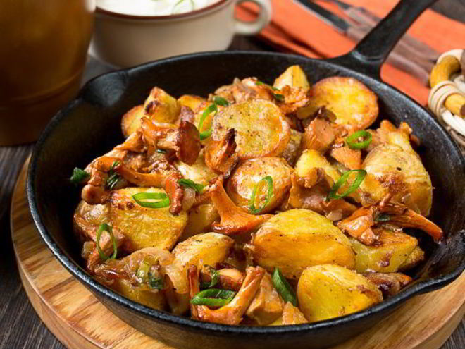 Рецепт печеного картофеля с лисичками