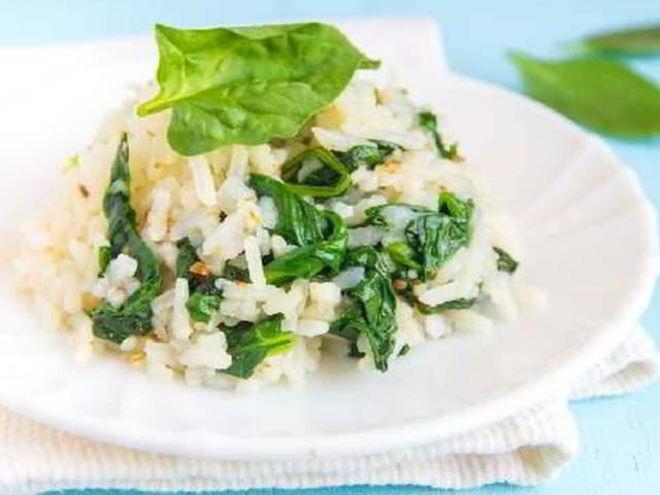 Рецепт риса со шпинатом на пару