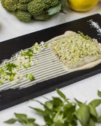 Сибас с пюре из цветной капусты