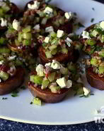 Сладкий картофель с орехами и сыром