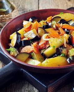 Жареная картошка с баклажанами