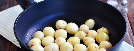 жареная картошка с колбасой. Шаг 3