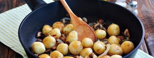 жареная картошка с колбасой. Шаг 6