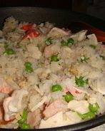 Жареный рис по-шанхайски с крабовым мясом