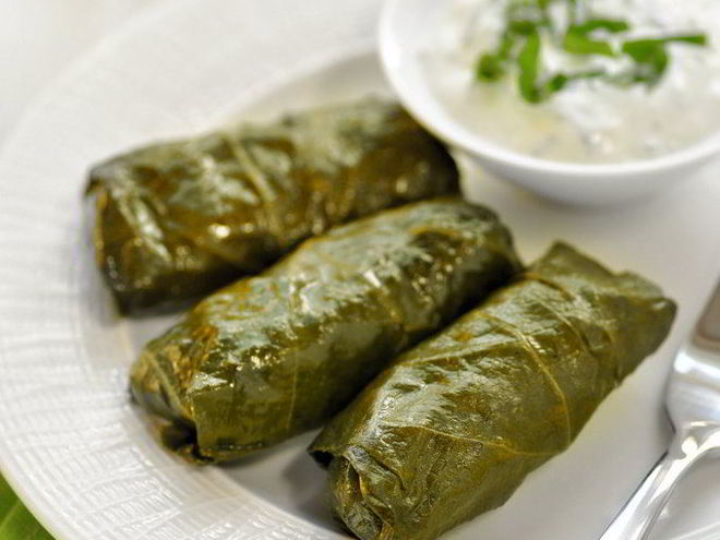 Рецепт голубцов в виноградных листьях