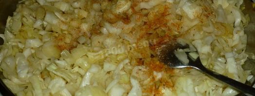 ленивые голубцы с рисом капустой и фаршем в кастрюле. Шаг 9