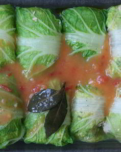 Запеченные голубцы из пекинской капусты с курицей