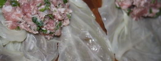 запеченные с помидорами и топленым сливочным маслом голубцы. Шаг 3