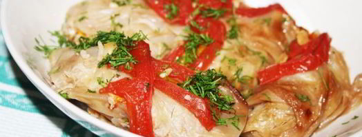 запеченные с помидорами и топленым сливочным маслом голубцы. Шаг 7