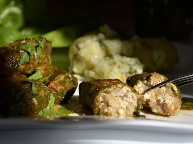 Рецепт зеленых голубцов с листьями мангольда, шпината и вкусом лета