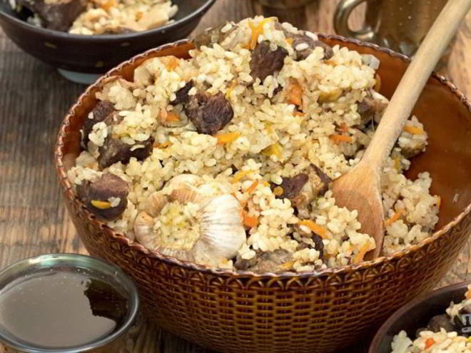 Рецепт белых грибов в казане с рисом и мясом