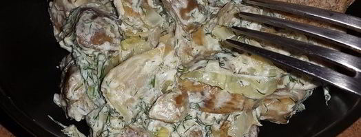 белые грибы, жареные с луком и сметаной. Шаг 4