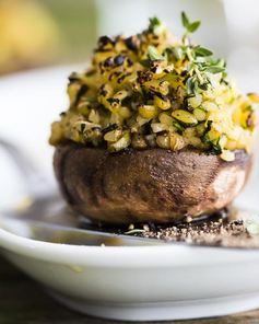 Фаршированные булгуром шампиньоны