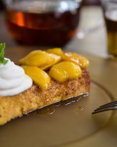 Гренка с маскарпоне и нектаринами