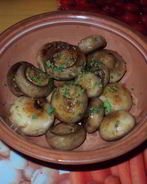 Грибы с чесноком