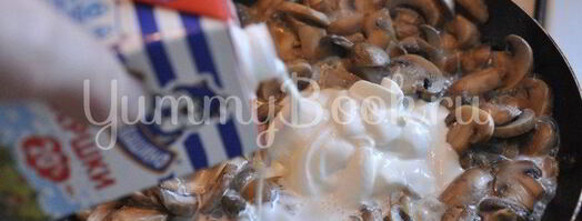 грибы в сметане. Шаг 5