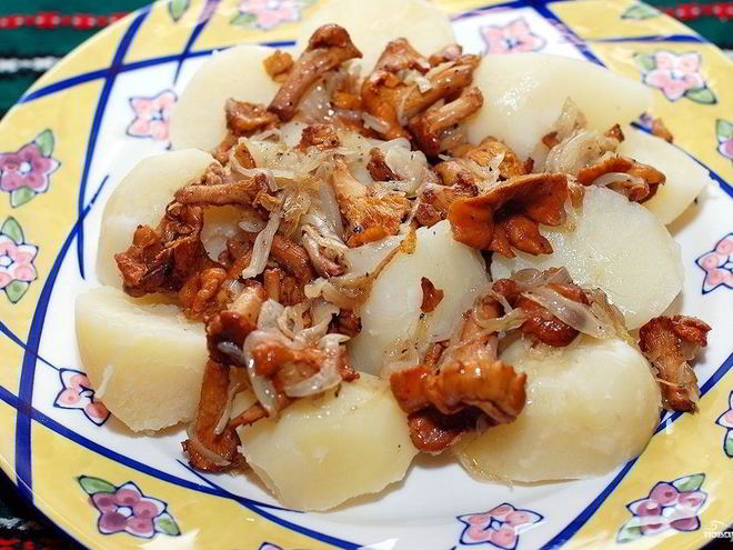 Рецепт лисичек с картошкой жареные