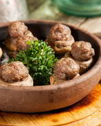 Шампиньоны, фаршированные мясом