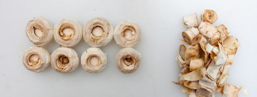 шампиньоны, фаршированные мясом. Шаг 2