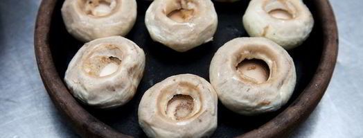 шампиньоны, фаршированные мясом. Шаг 5