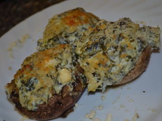 Рецепт шампиньонов фаршированных сливочно-шпинатным соусом
