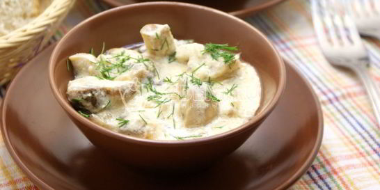 Шампиньоны со сметаной