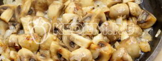 шампиньоны со сметаной. Шаг 3