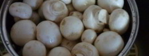 тушеные шампиньоны. Шаг 2