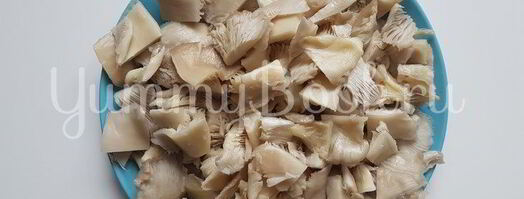 вешенки с жареной картошкой. Шаг 3