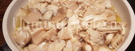 вешенки с жареной картошкой. Шаг 8