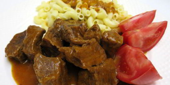 Гуляш в мультиварке