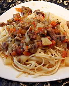 Густая лапша с мясоовощной подливкой