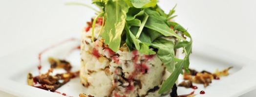 картофельное пюре с белыми грибами и свекольной карамелью. Шаг 3